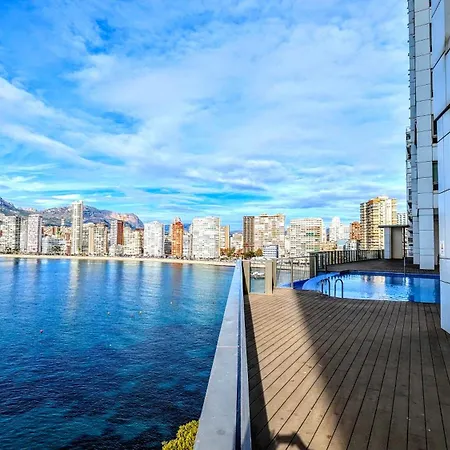 Gemelos Levante Beachfront Apartamento