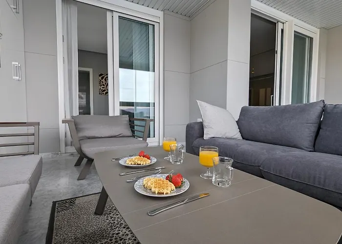 Gemelos Levante Beachfront Apartment Apartment *